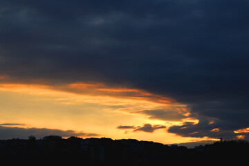 Obraz premium View of beautiful colorful sunset sky.