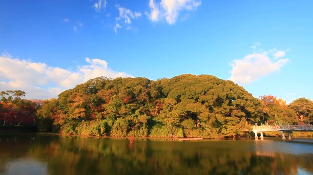 茶臼山本陣跡と河底池