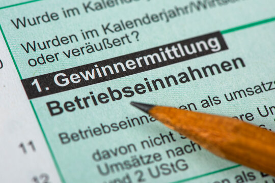 Ein Steuerformular zum Ausf&uuml;llen f&uuml;r die Steuererkl&auml;rung zum Finanzamt