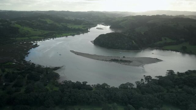 Wenderholm Aerial Tilt &acirc;Water Channel and Boats