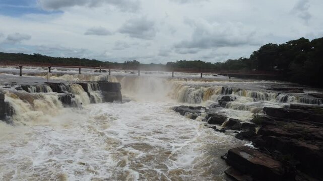 Cachoeira do Urubu - Piau&iacute; - Brasil