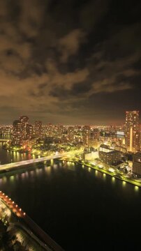 明石町から望む佃のマンション群と隅田川と佃大橋の二泊三日