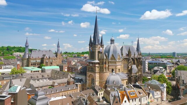 Aachen im Sommer, Aken, Aix-La-Chapelle