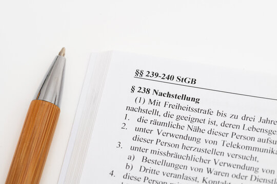 Nachstellung Artikel 238 Strafgesetzbuch
