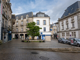 Fototapeta premium Découverte du patrimoine d'Auray : le port pittoresque de Saint-Goustan et le centre historique