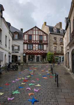 D&eacute;couverte du patrimoine d'Auray : le port pittoresque de Saint-Goustan et le centre historique
