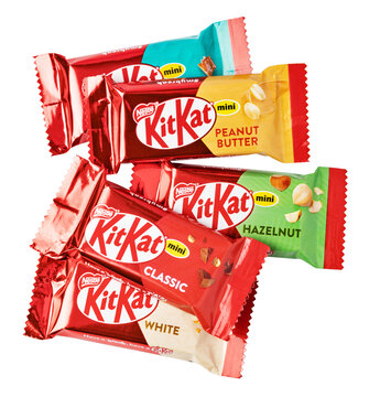 Kitkat mini chocolate bars in assorted flavors on transparent background