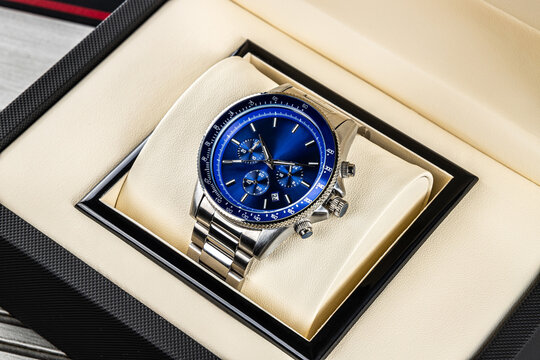 Premium men&rsquo;s wristwatch with polished steel bracelet, blue dial, chronograph and modern design