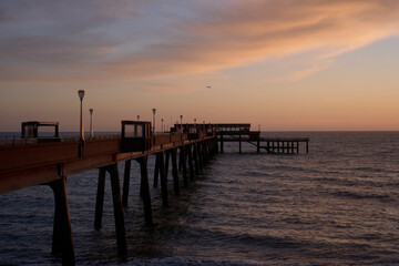 Obraz premium sunset on the pier