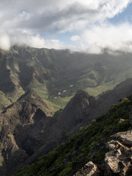 Hiking Abache trail in Teno Mountains, Tenerife