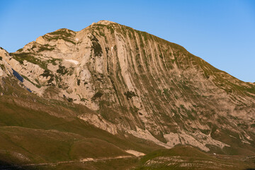 Fototapeta premium Durmitor mountain landscape featuring sedimentary rock layers in montenegro
