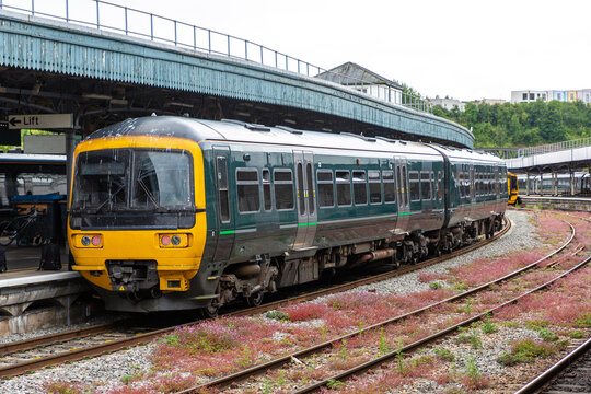 Diesel Multiple Unit Train at Bristol Temple Meads railway station, England, UK