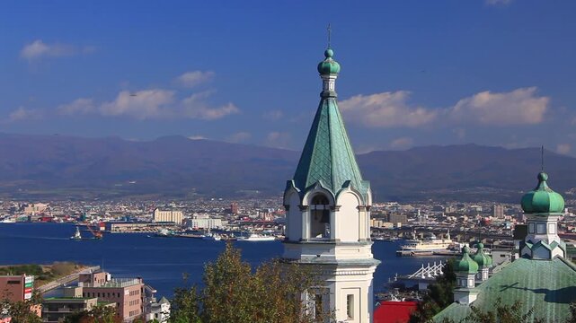 ハリストス正教会と函館港と船