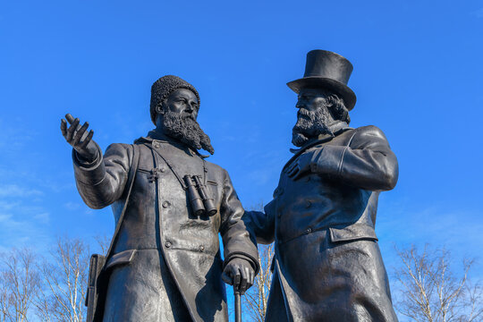Cherepovets, Russia, March 27, 2026:A bronze monument dedicated to the world-famous battle painter Vasily Vereshchagin and the creator of "Vologda butter" Nikolay Vereshchagin. 