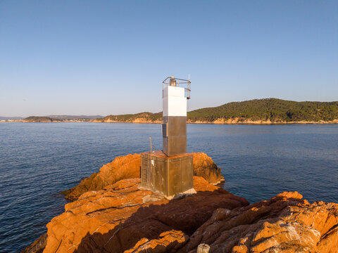 Faro de les Illes Formigues en Palam&ograve;s, Girona