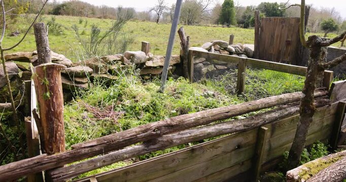 Outdoor compost bin with organic waste