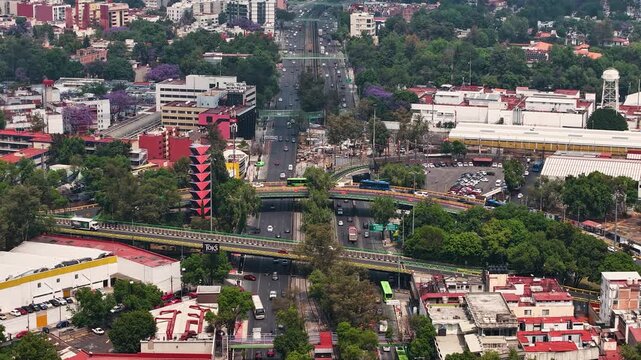 Hyperlapse of urban traffic on Tlalpan corridor near Tasque&ntilde;a