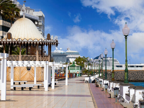 harbor promenade in arrecife lanzarote