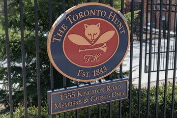 Naklejka premium sign outside entrance gate to The Toronto Hunt, a private golf course, located at 1355 Kingston Rd, Toronto