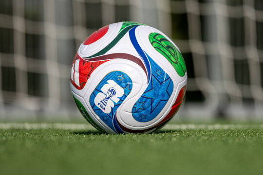 ADIDAS TRIONDA, offizieller Spielball des FIFA World Cup 2026