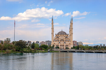 Naklejka premium Sabancı mosque in seyhan adana turkey