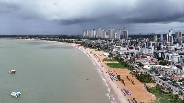 Praia de Cabo Branco, mar em Jo&atilde;o Pessoa, Para&iacute;ba, Brasil