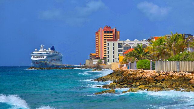 Lemon Beach  with cruise ship Willemstad Curacao Netherlands Antilles UNESCO World Heritage Site in Southern Caribbean. 03.01.26