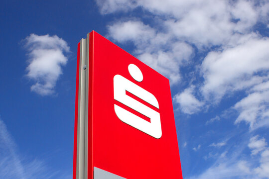 Das Logo der Sparkasse, eines der bekanntesten Markenzeichen im Finanzwesen in Deutschland.