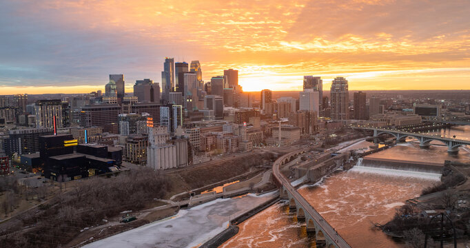 Sunset over the Stone Arch Bridge and Mississippi River in Minneapolis, Minnesota