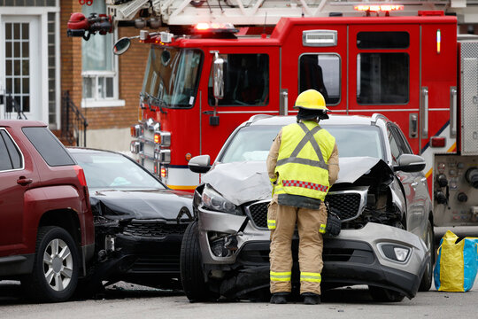 accident de la route et pompier