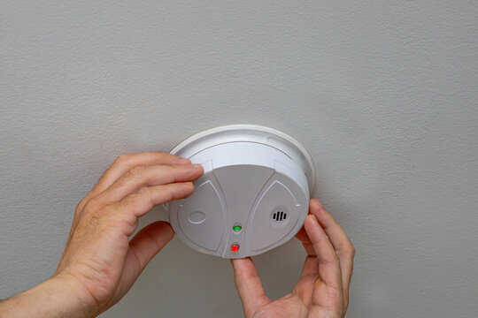 Installing Smoke Detector On Ceiling