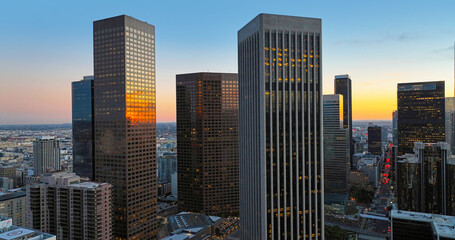 Obraz premium Los Angeles skyline downtown skyscrapers panorama. Los Angeles modern architecture towers. Los Angeles cityscape urban business district. Los Angeles aerial drone skyline.