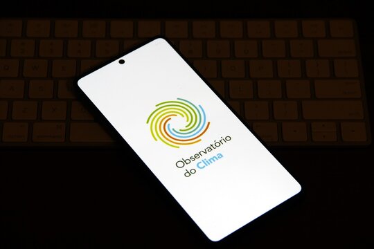 Observat&oacute;rio do Clima - Rede brasileira fundada em 2002 que re&uacute;ne organiza&ccedil;&otilde;es da sociedade civil, institutos de pesquisa e movimentos sociais. Seu objetivo principal &eacute; atuar na agenda clim&aacute;tica.