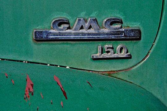 Mid 1940&rsquo;s Chevrolet truck badge on side hood 