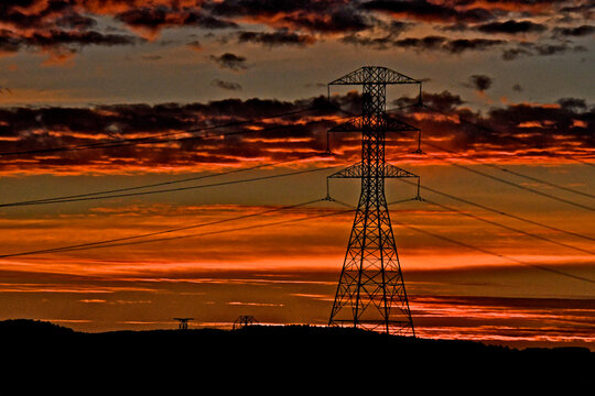 Sunset Silhouettes 200+ kilowatt electrical pylon, San Francisco Bay 
