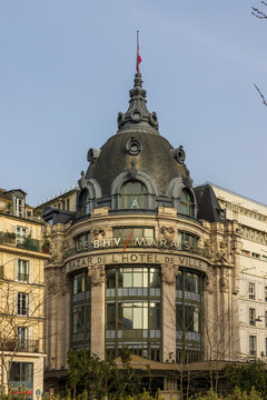 H&ocirc;tel de Ville city hall in Paris France FR