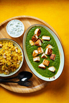 Full table of traditional Indian dishes