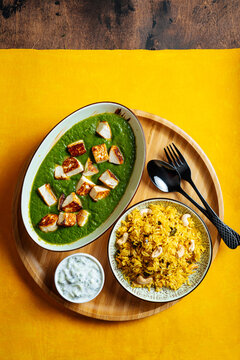 Full table of traditional Indian dishes