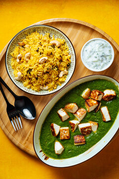 Full table of traditional Indian dishes