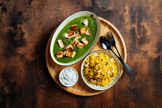 Full table of traditional Indian dishes