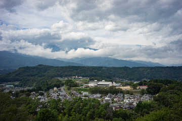 夏の長野県上伊那郡中川村の街並み © Kazuki Yamada