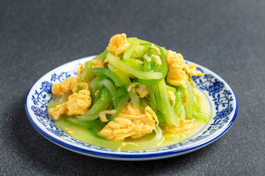 stem lettuce scrambled eggs