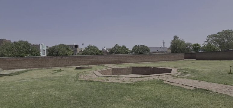 Kabuli Bagh Mosque Exterior, Panipat, India 