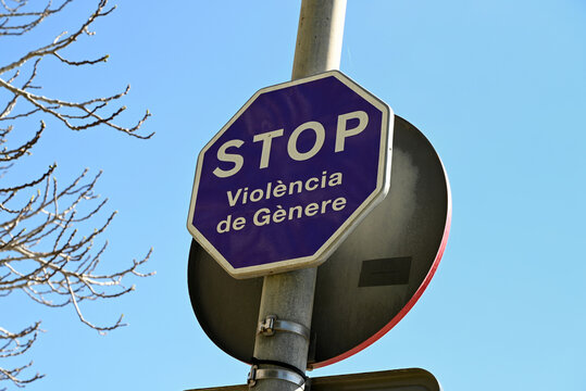 Panneau contre la violence des genres en langue espagnole