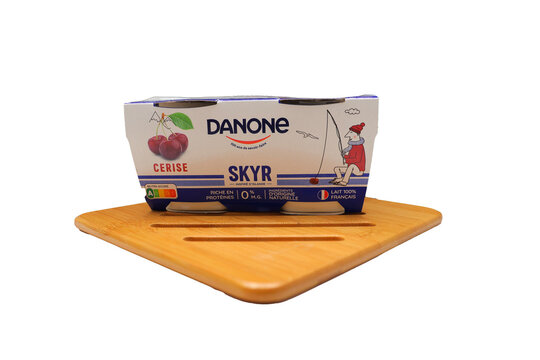 Skyr &agrave; la cerise de Danone