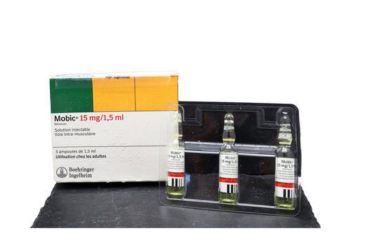 boite et 3 ampoules de Mobic labo Boehringer