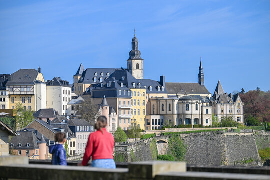 Grand duch&eacute; de Luxembourg capitale ville tourisme eglise saint Michel