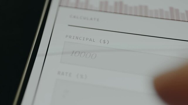Compound interest calculator input fields for Amount, Rate, Years and Frequency