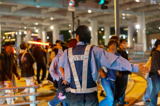 警備員