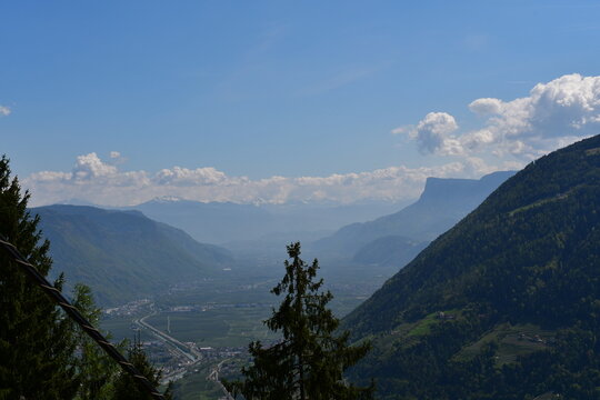 Blick ins Etschtal vom Meraner H&ouml;henweg 